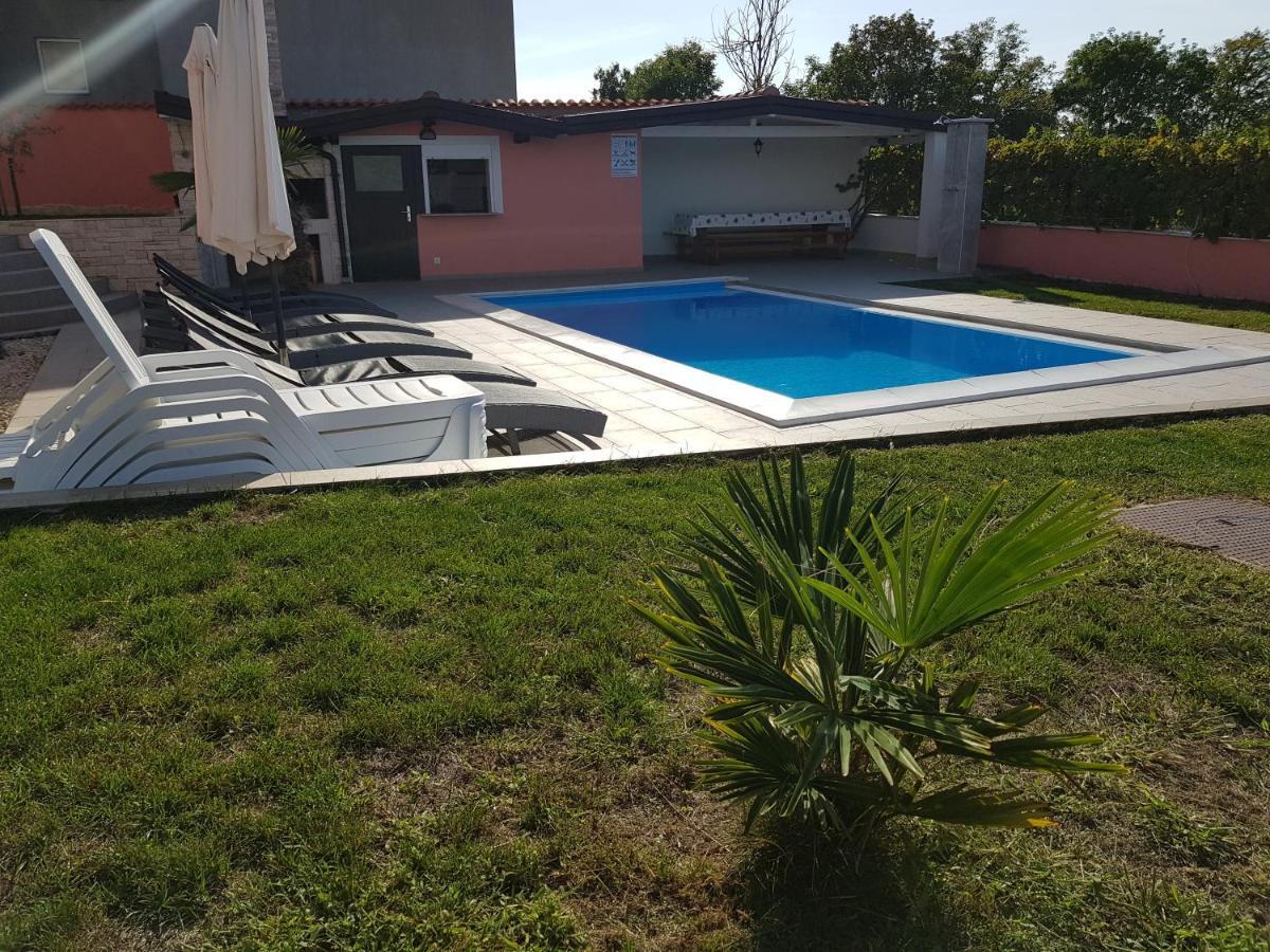 Ferienhaus Bucic Buje Kültér fotó